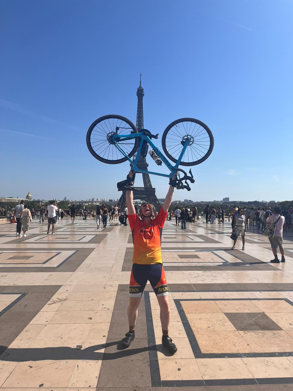 M7 team cycles from London to Paris, raising £26,000 for Myeloma UK