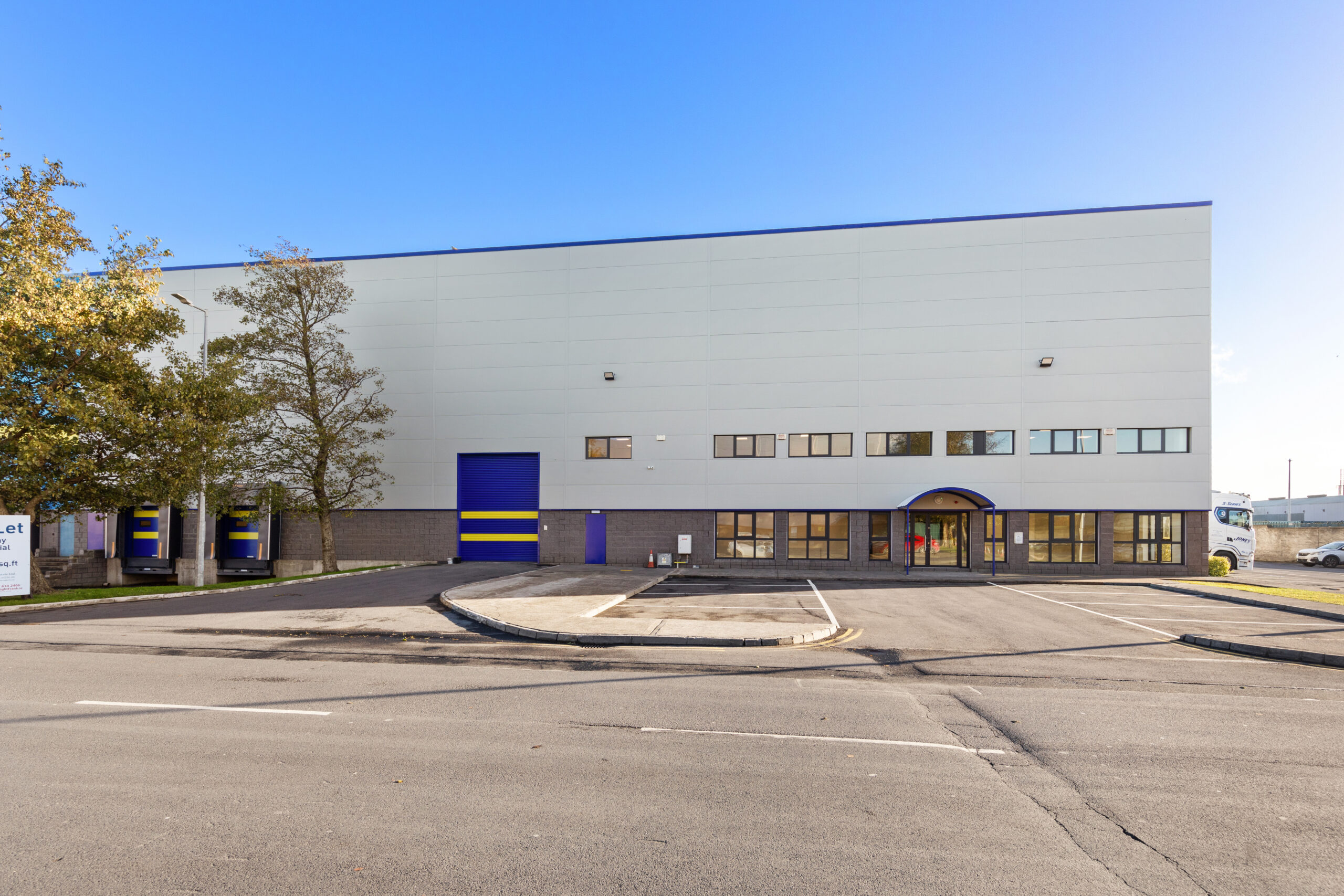 Sun shines over Century Business Park as M7 announce latest letting to Solen Energy 